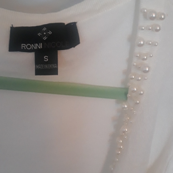 Elegant White Shrug - Picture 2 of 10